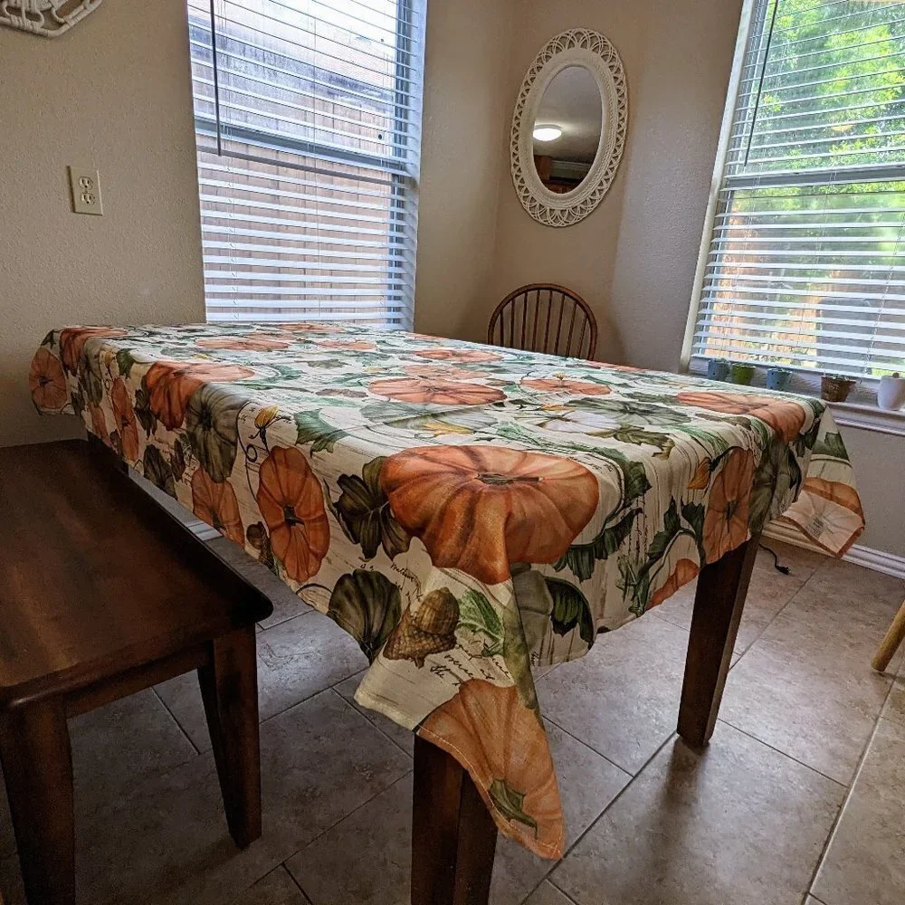 Pumpkin Tablecloth 52